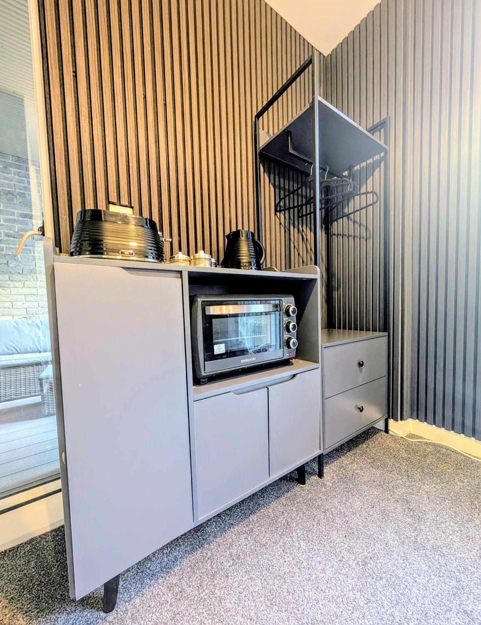 With Private Bathroom & Private Balcony * Londres